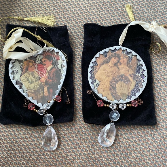 🎄 Beloved Times by Silvestri Vintage Victorian Ornaments 🎄 - Picture 1 of 7
